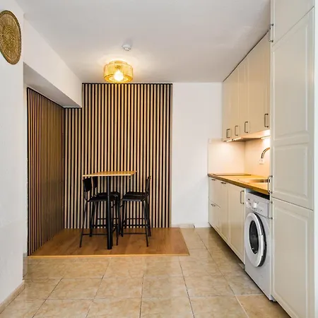 Santa Maria 2 Bedrooms Daire *