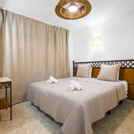 Santa Maria 2 Bedrooms Daire *