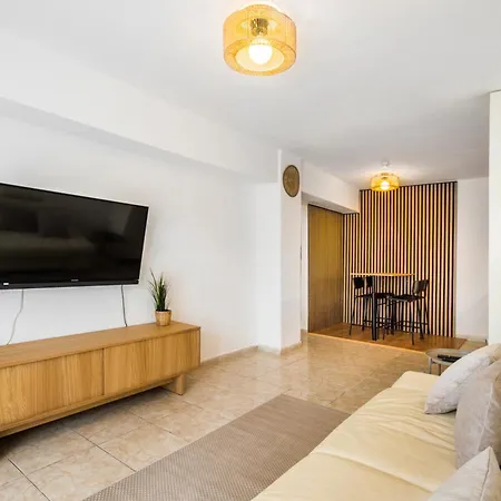 Santa Maria 2 Bedrooms * אדחה