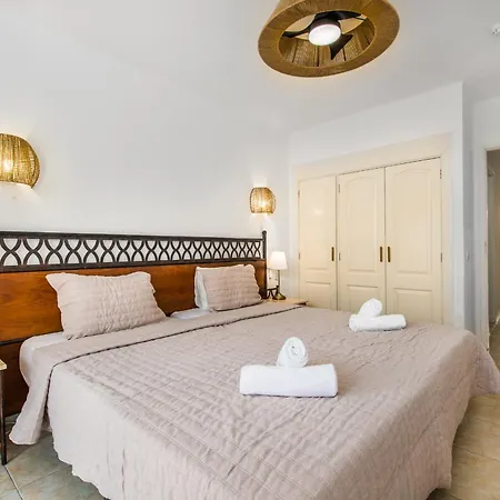 Apartment Santa Maria 2 Bedrooms *